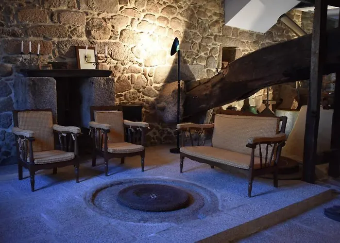 Vila Casa Do Lagar De *